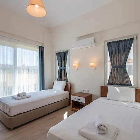 Sunteos Hotel